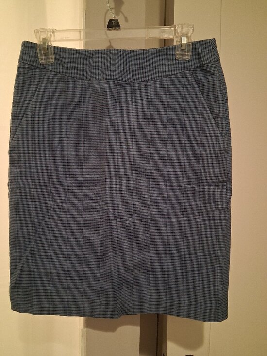 L.L. Bean Dresses & Skirts - NWT L.L.Bean Flag Blue Mini Houndstooth Cotton Wool Skirt size 4 Pockets